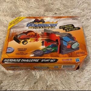 Beywarriors beyraiderz overdrive challenge stunt set